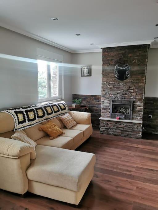 Casa Con Finca En Oviedo El Casero Екстер'єр фото